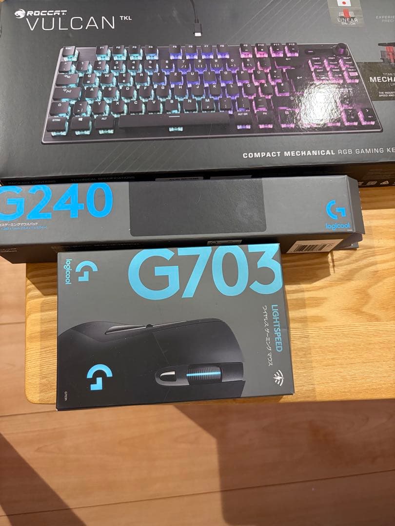 ROCCAT VULCAN TKL キーボードセット Amazon.co.jp: 【特別セット：キーボード＋マウス】Vulcan TKL 日本語