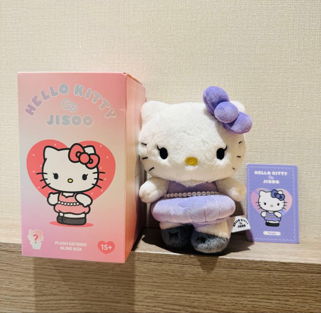 KITTY × JISOO キティ ジス ぬいぐるみ キーリング オリジナル - メルカリ