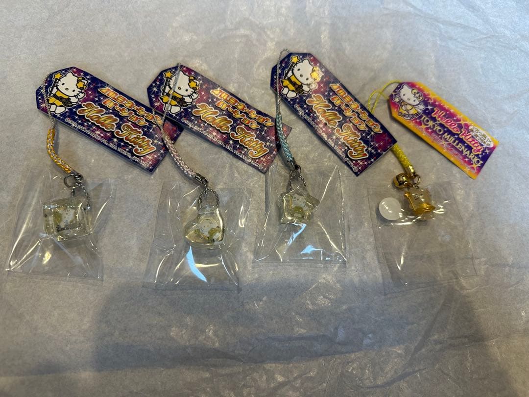 【激レア】ご当地キティ オリジナルストラップ　イルミネーション、東京ルミナリエ