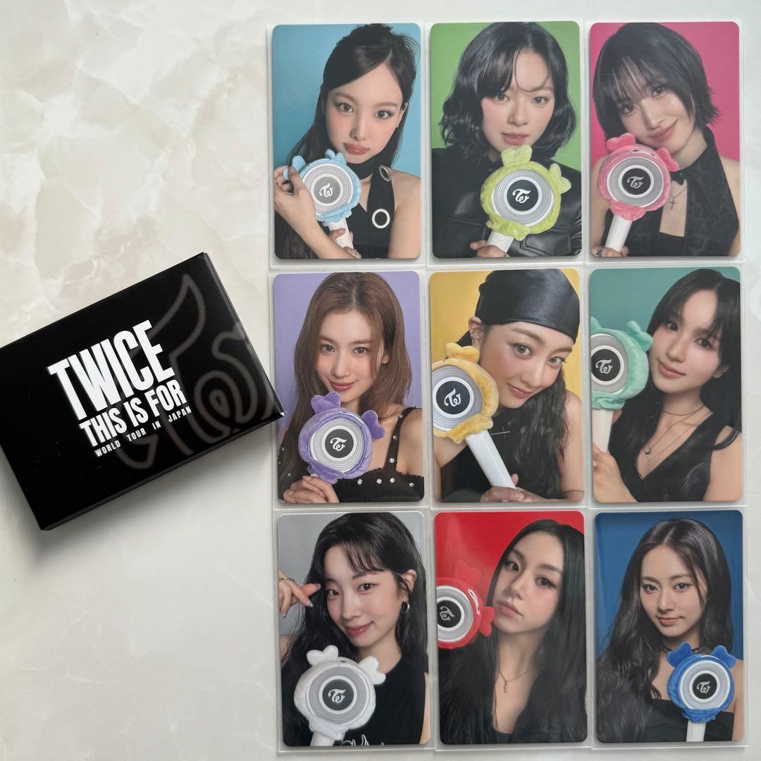 TWICE アプグレ特典 トレカセット ＆ 缶バッジ 長期会員限定 - メルカリ