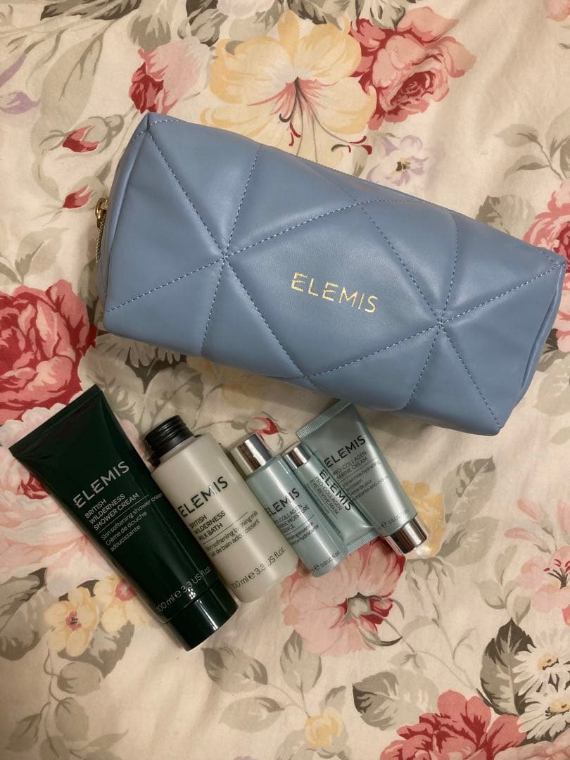 ELEMISエレミス　バス用品現品サイズ　トライアルサイズ&コスメポーチ【新品】 使いやすさにこだわったコスメポーチ | 3COINS(スリーコインズ)の