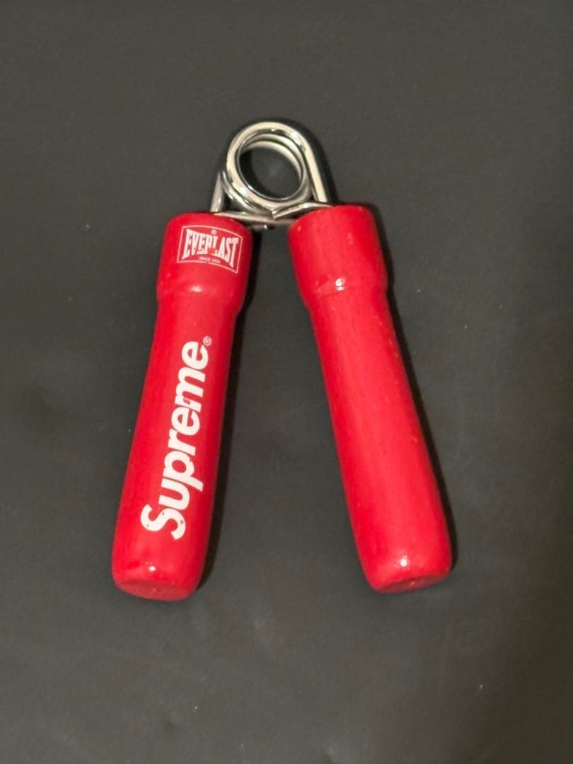 Supreme × EVERLAST ハンドグリップ - メルカリ