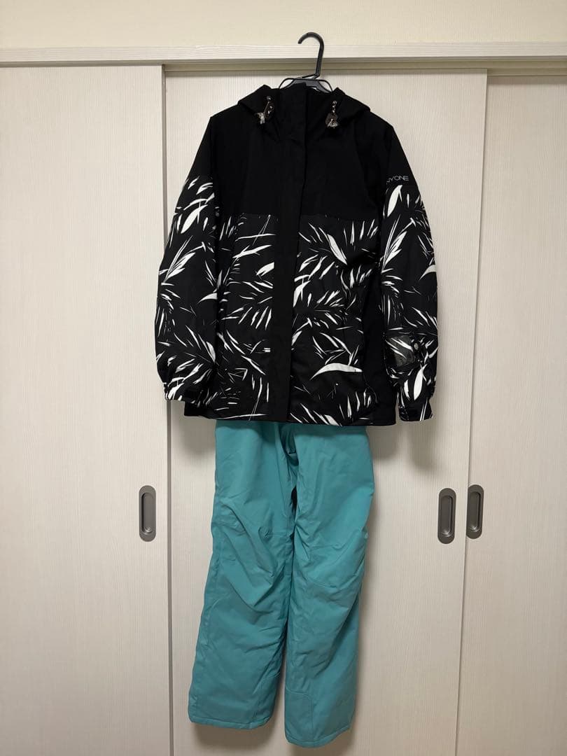 スキーウェア レディース Lサイズ 上下セット ONYONE オンヨネ（ONYONE） スキーウェア 上下セット レディース SUIT スーツ