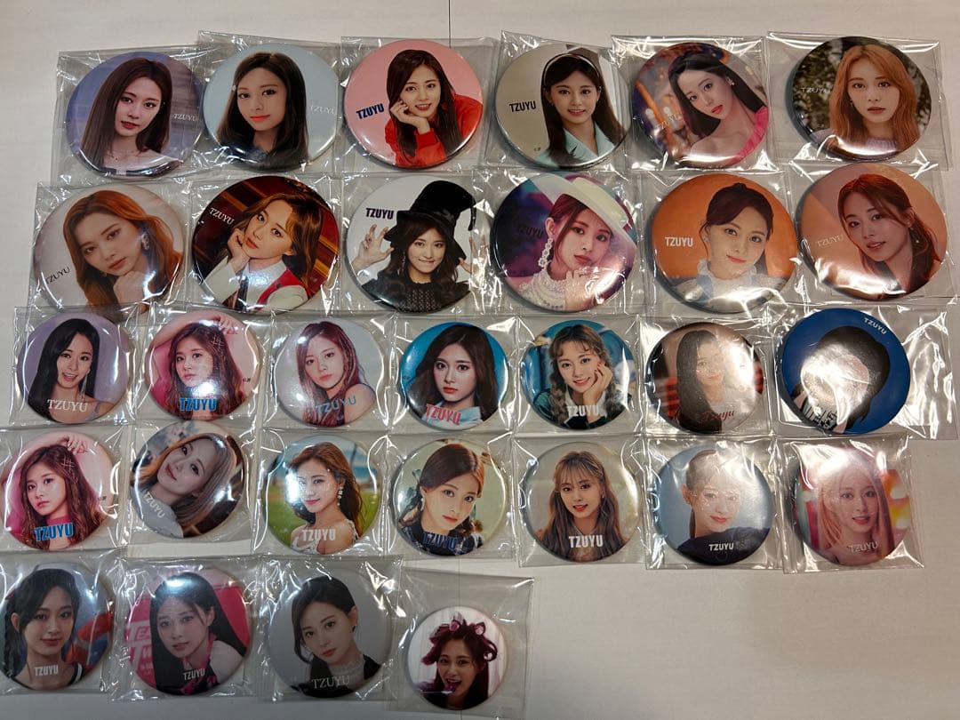 twice ツウィ 缶バッジ まとめ売り - メルカリ