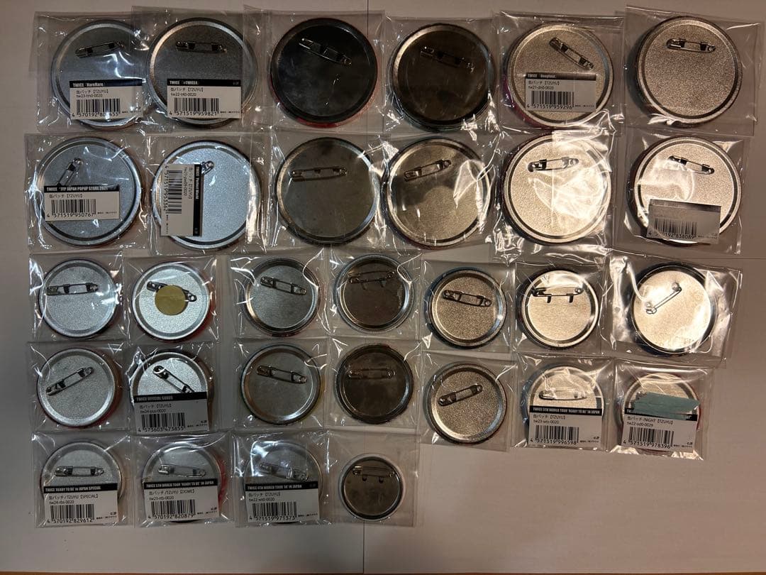 twice ツウィ 缶バッジ まとめ売り - メルカリ