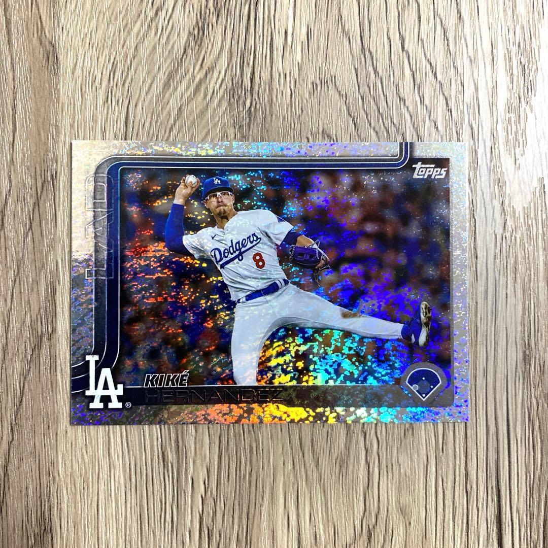 キケ・ヘルナンデス Topps 2025 Series 2 616 ホロ - メルカリ