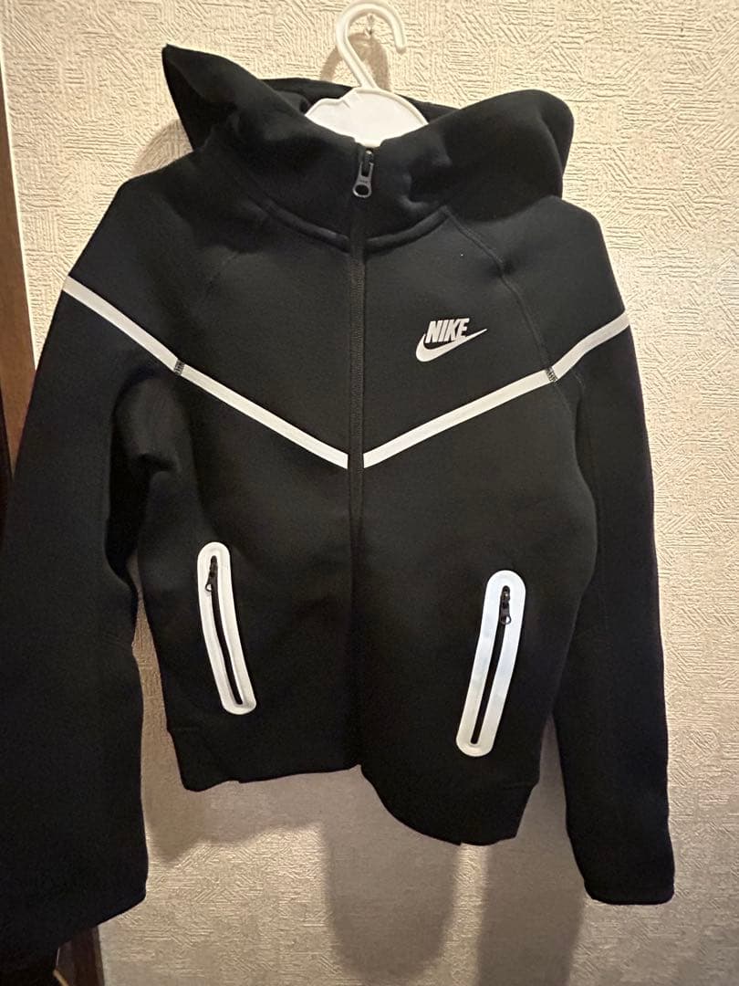 Tee Shyne着用】NIKEテックフリース Tee shyne着画 NIKEリフレクティブ