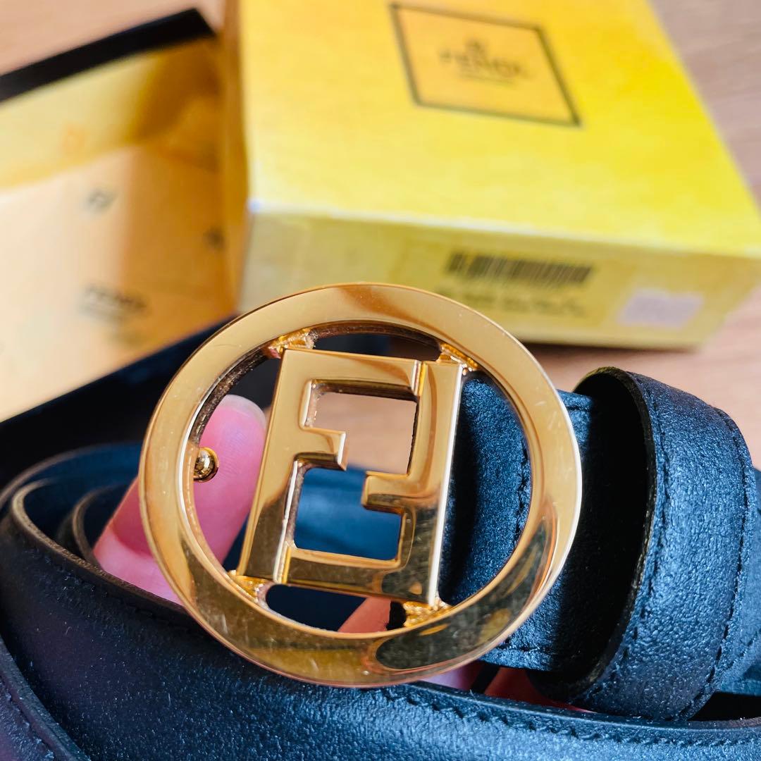 FENDI 本革 ブラックベルト ゴールドバックル フェンディ 110/125
