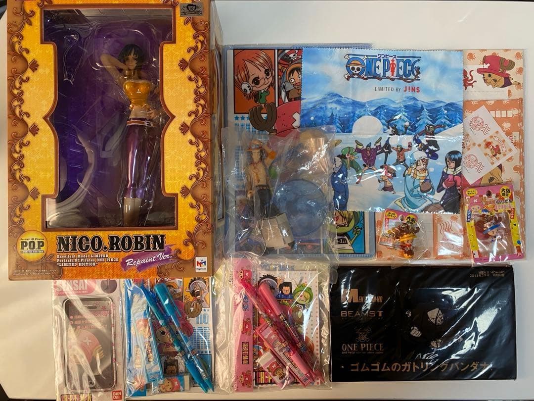 【大人気商品‼︎】 【ワンピースグッズ11点セット】フィギュア 文具