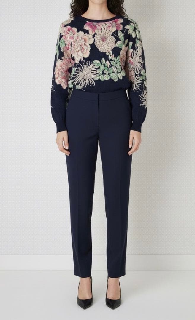 レオナール　パリ　花柄 長袖セーター ネイビー