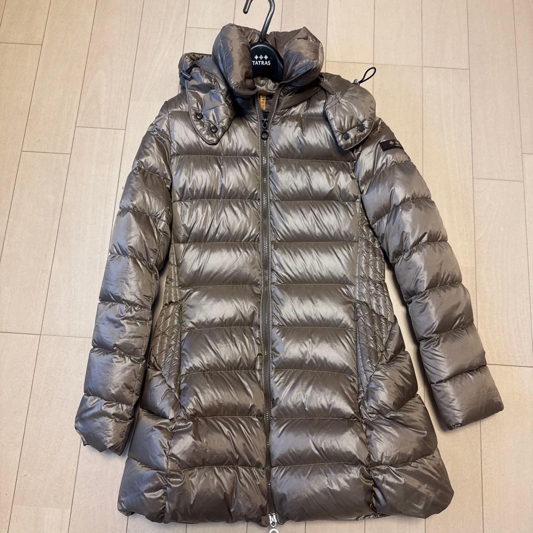 TATRAS フード付きダウンジャケット