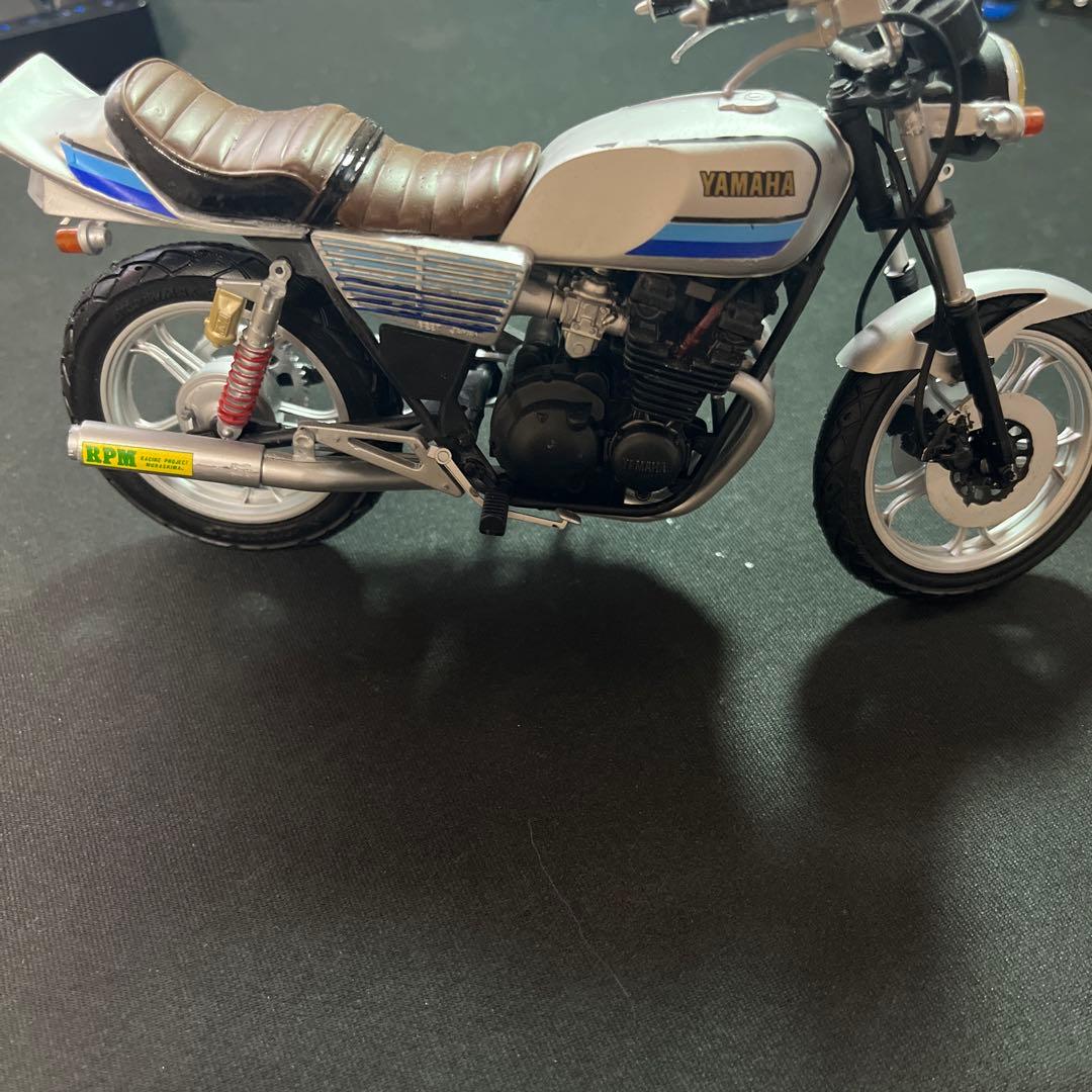 バイク プラモ 1/12 XJ400 アオシマ 完成品 ジャンク - メルカリ