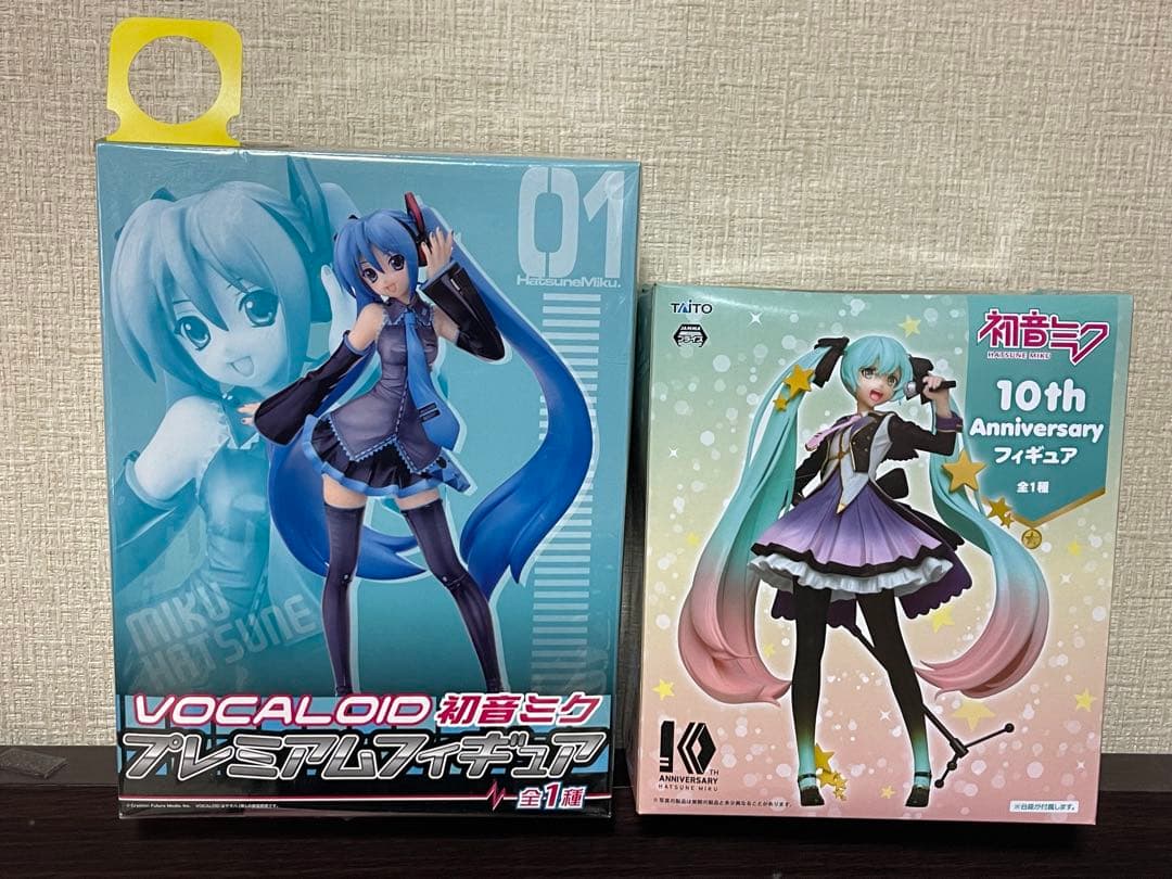 Vocaloid 初音ミク フィギュア 2点セット