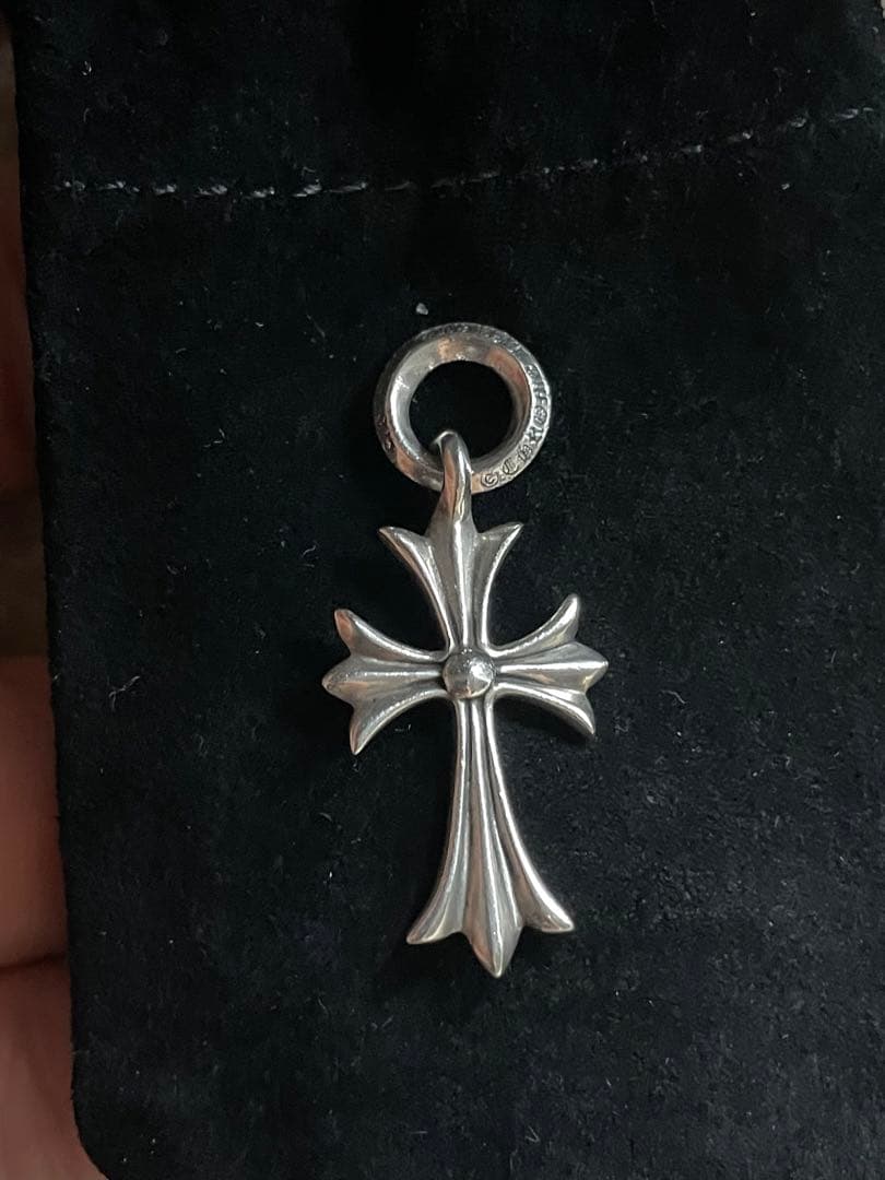 クロムハーツ タイニーCHクロス チャーム
