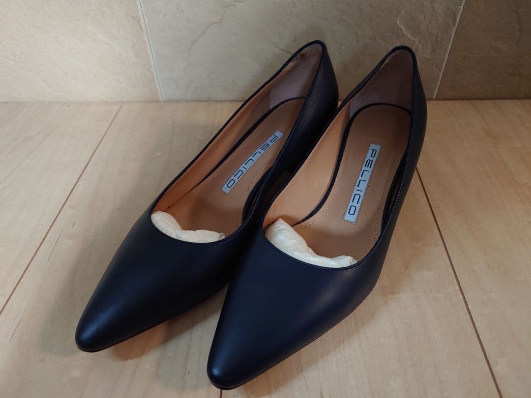 美品　PELLICO　NEBI ローヒールパンプス　37.5　濃紺
