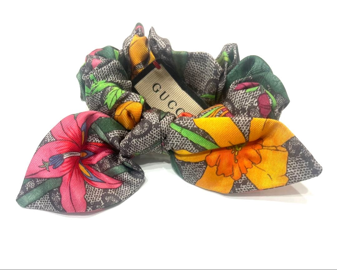 極美品☆グッチ GG柄シュシュ　ヘアゴム　ヘアアクセサリー リボン 花柄
