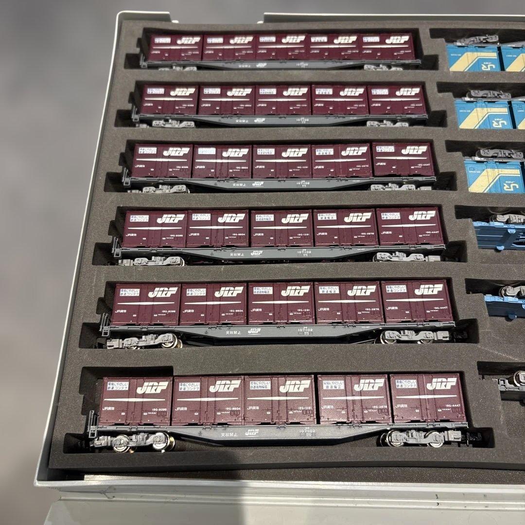 た*ち様 TOMIX KATO コキ104 コキ107 計12両、コンテナ47個 - メルカリ