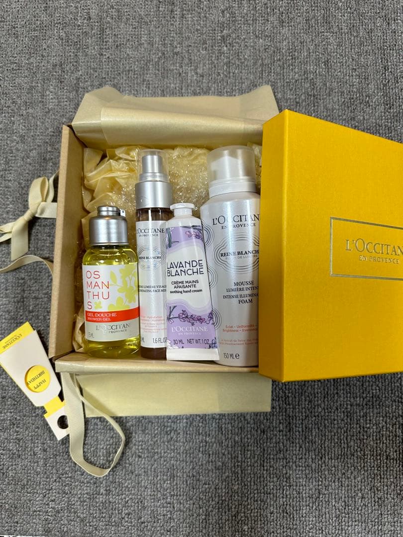 ロクシタン　クレンジング、ミスト、ハンドクリーム、シャワージェル　セット