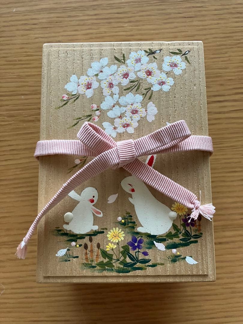 箱藤商店　桐のお針箱（小） 〈うさぎと桜〉