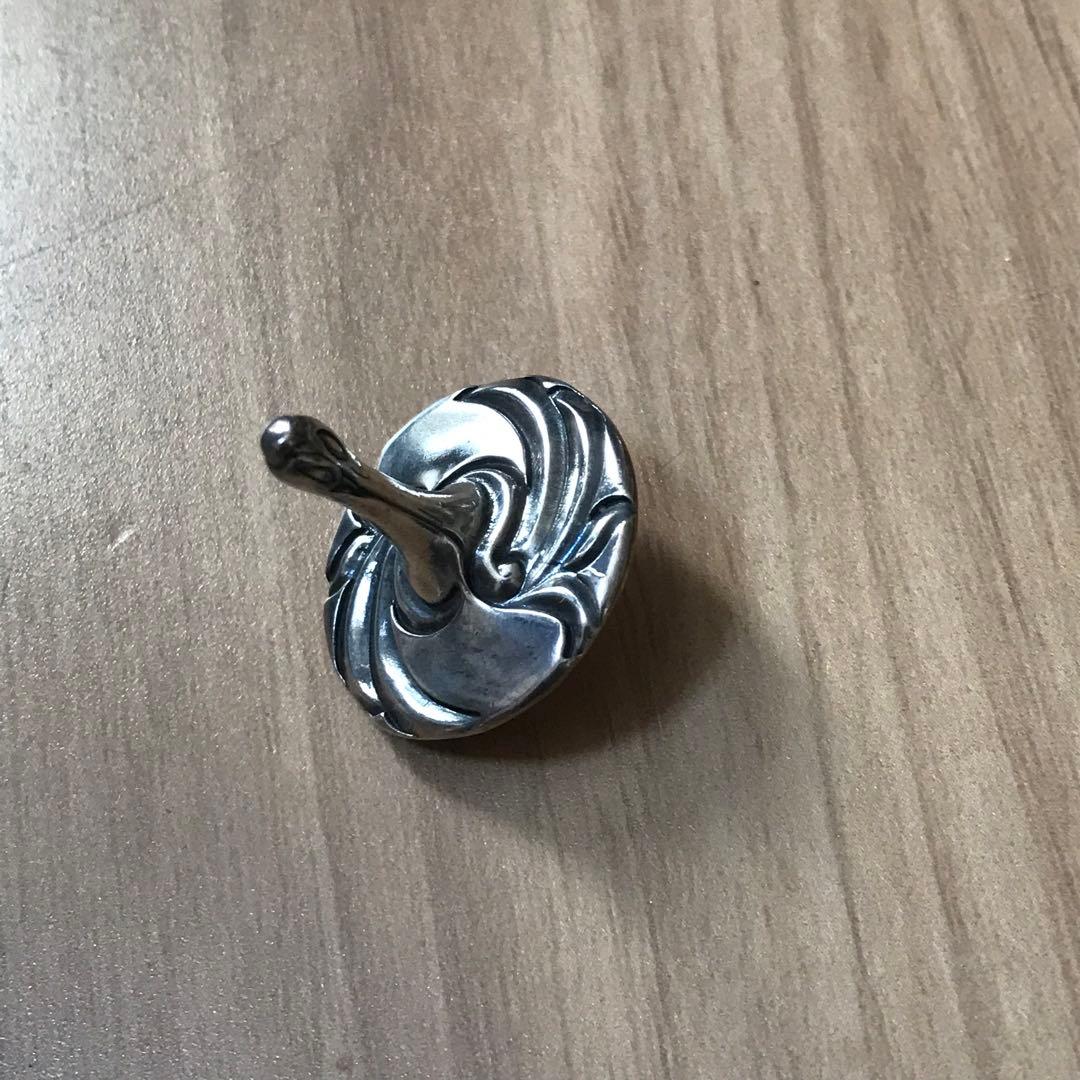 LONE ONES Mating Flight Pin コマ