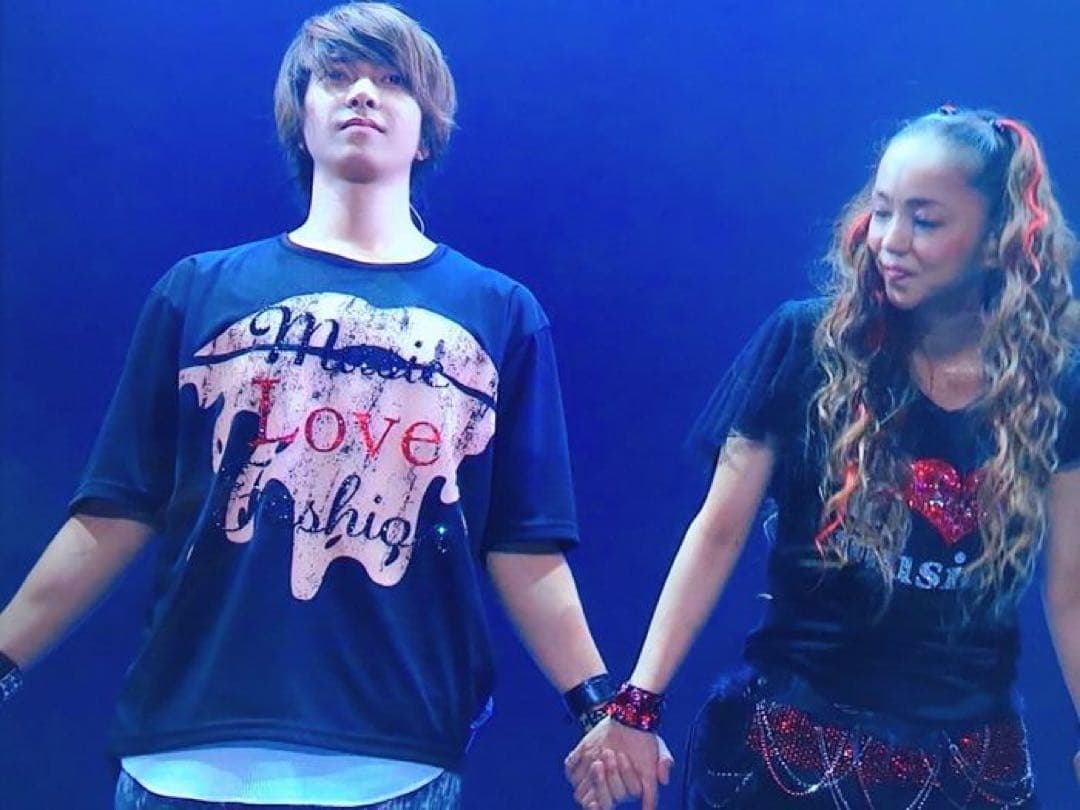 未開封‼️】 安室奈美恵 山下智久 JUST21 ロゴTシャツ Mサイズ - メルカリ