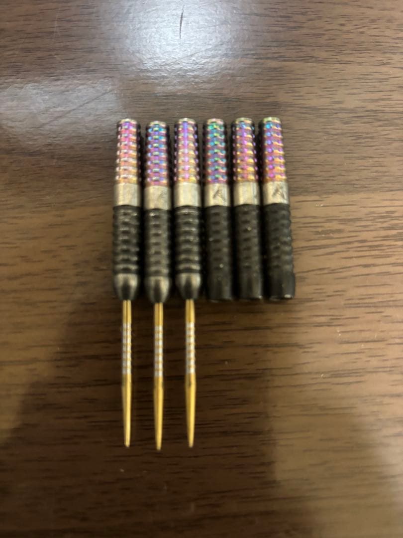 Red Dragon Snakebite ダーツセット 22gと18g