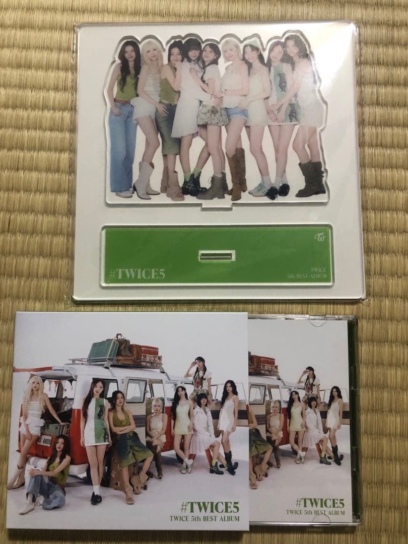 TWICE #TWICE5 アクリルスタンド 他特典付 - メルカリ