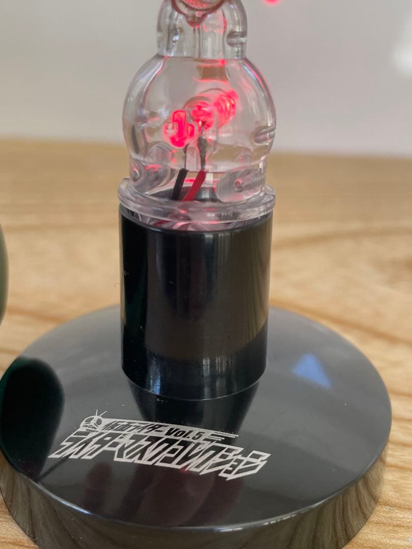 マスクコレクション VOL.5 仮面ライダーJ 発光台座（赤） - メルカリ