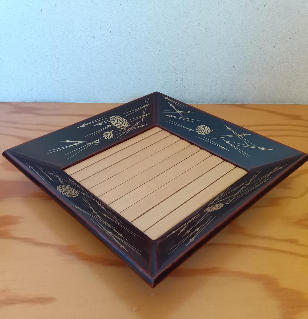 【美品・作者印】中村宗悦作の印布付き　而妙斎好の松葉蒔絵四方盆