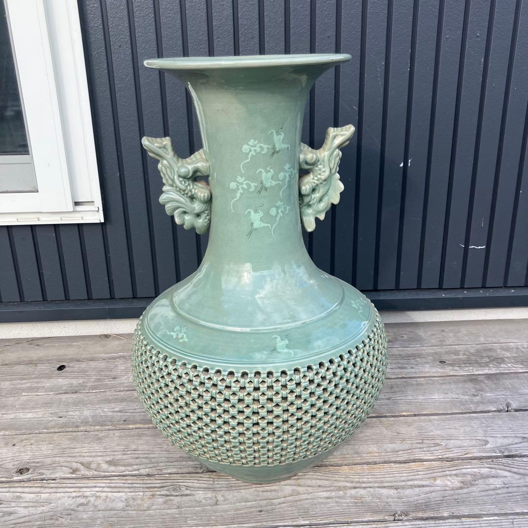 青山作 特大壺 高麗青磁 透かし 雲鶴紋 二層網目 花瓶 網目彫 緑色 双耳大型