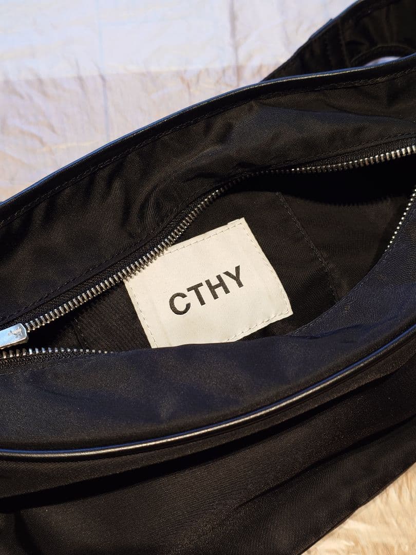 CTHY LIMONTA NYLON MINIMAL BODY BAG - メルカリ
