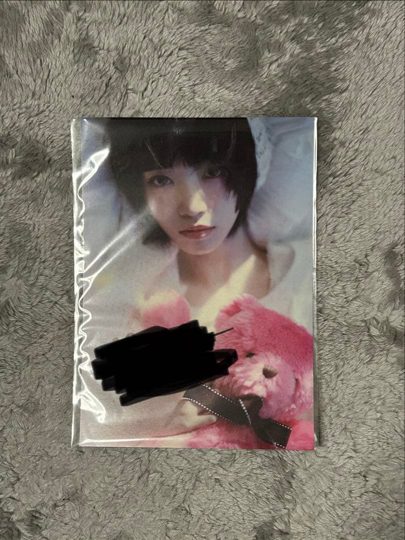 ILLIT モカ　サイン入りビジュアルカード