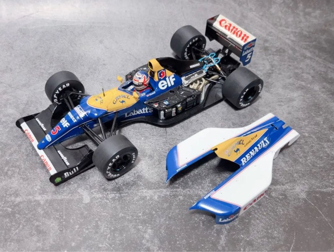 カスタム品 1/18 Quartzo ウィリアムズ ルノー FW14B 絶版 カスタム品 1/18 Quartzo ウィリアムズ ルノー FW14B 絶版 - メルカリ