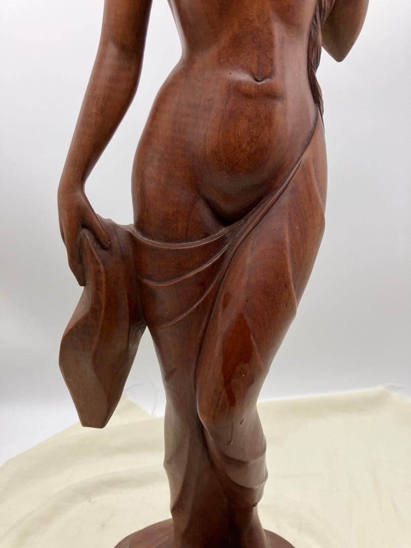 木彫り 木製 女性像 裸婦像 置物 オブジェ　バリ 工芸品　裸体