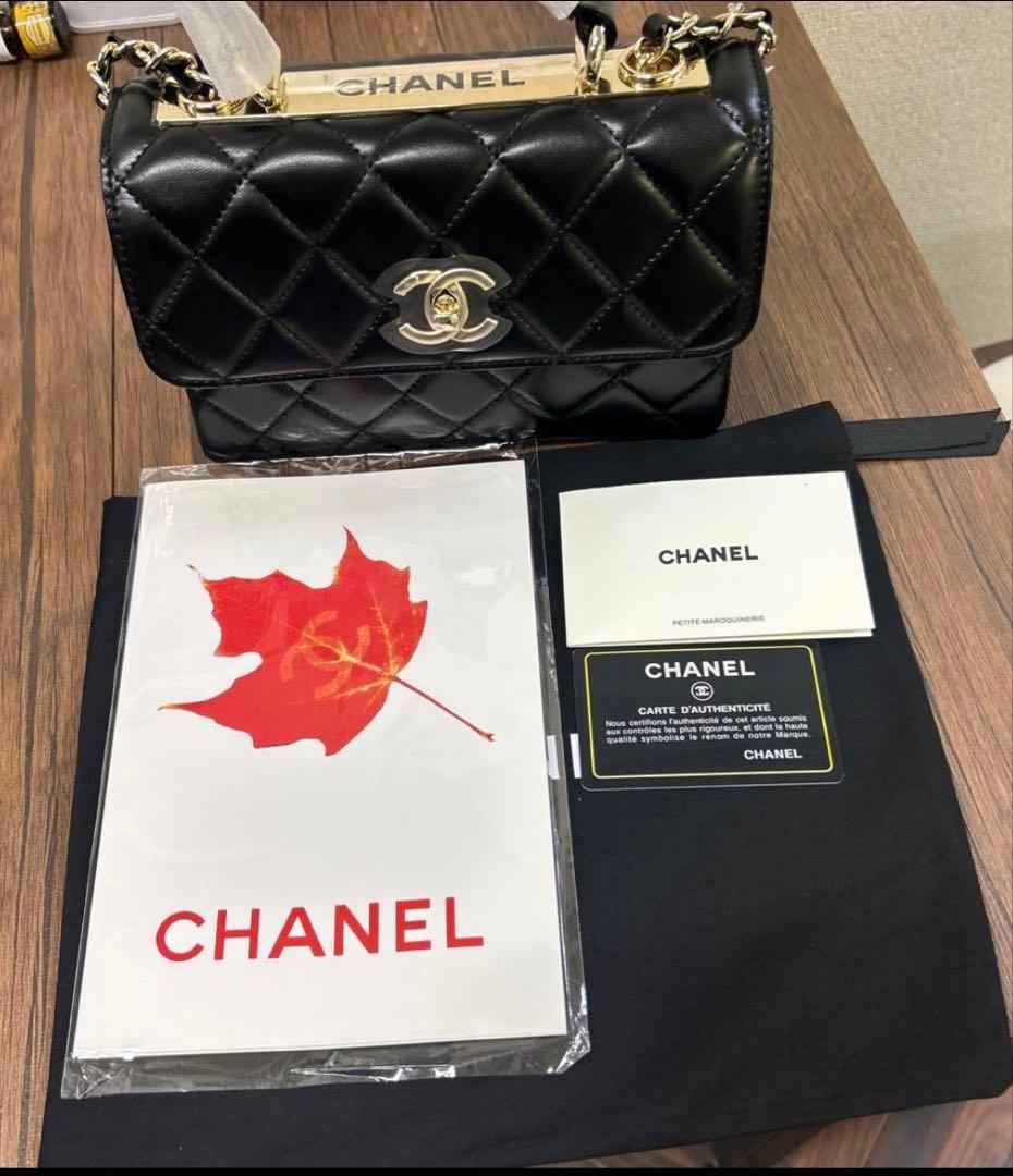 シャネルVIPノベルティ肩掛けショルダー