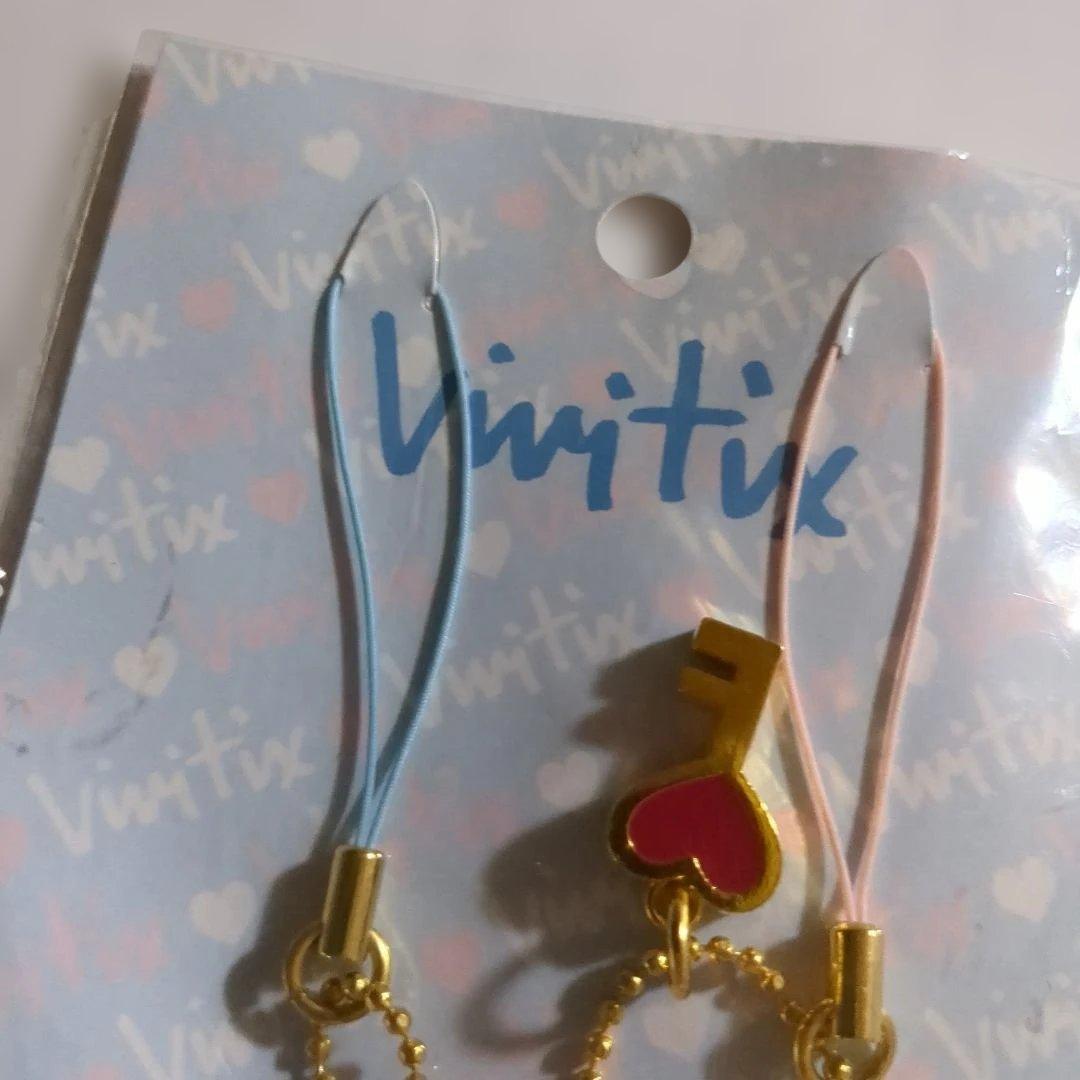 ハローキティ Vivitix ペアストラップ 鍵 ハート 2001 - メルカリ