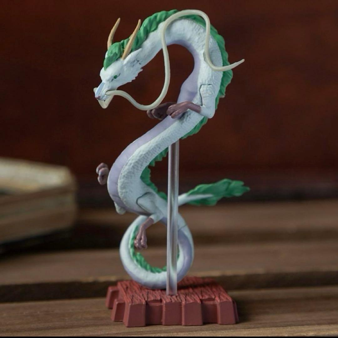 スタジオジブリ 神様いっぱい 千と千尋の神隠し ハク竜 - メルカリ