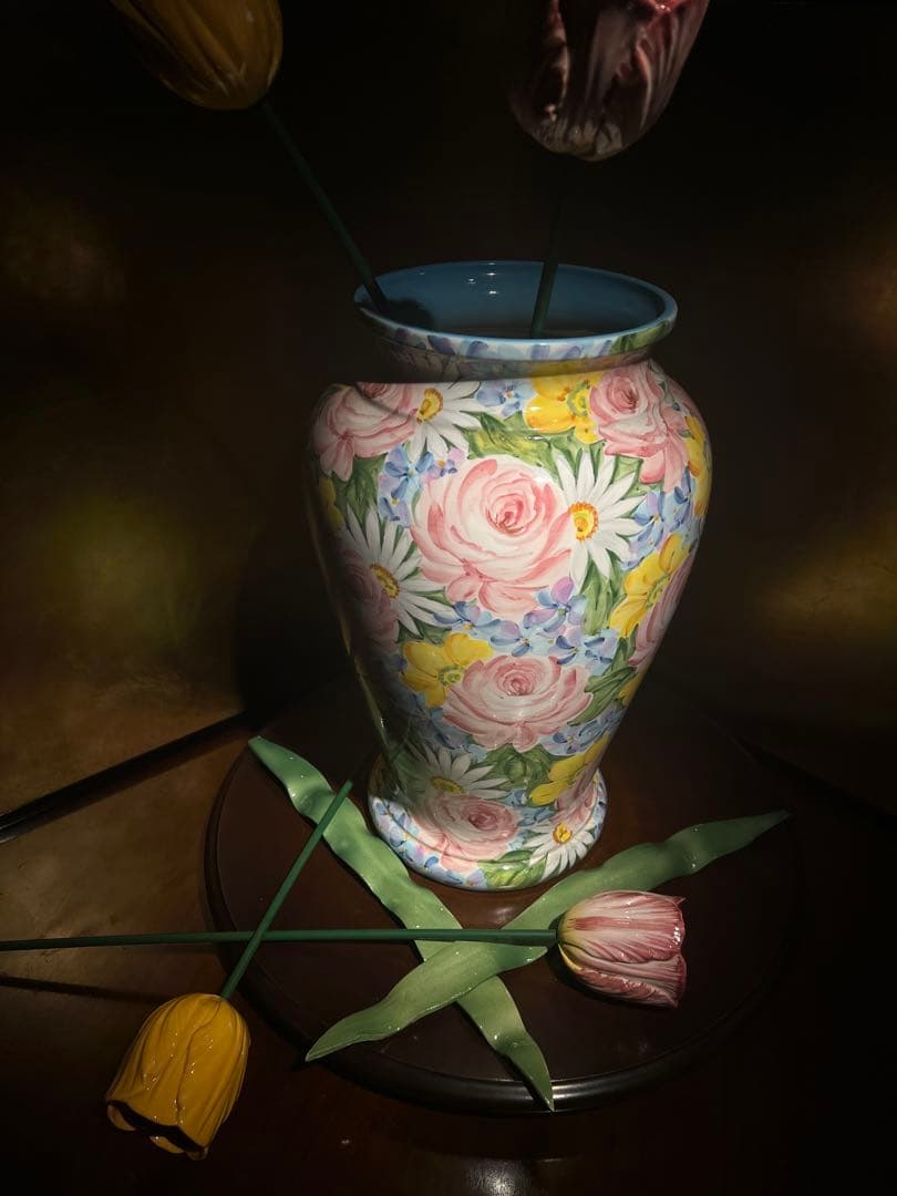 美術彫刻　陶器　花　花瓶　オブジェ