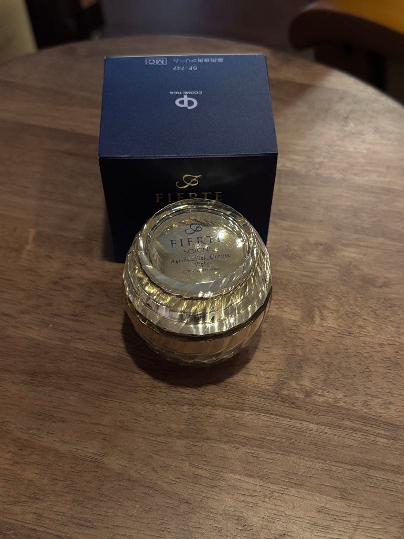 【値下げ】フィエルテ ナイトクリーム MC 35g
