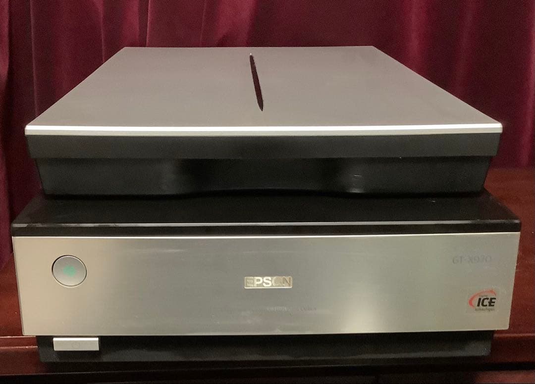 EPSON エプソンGT-X970 フィルムスキャナー