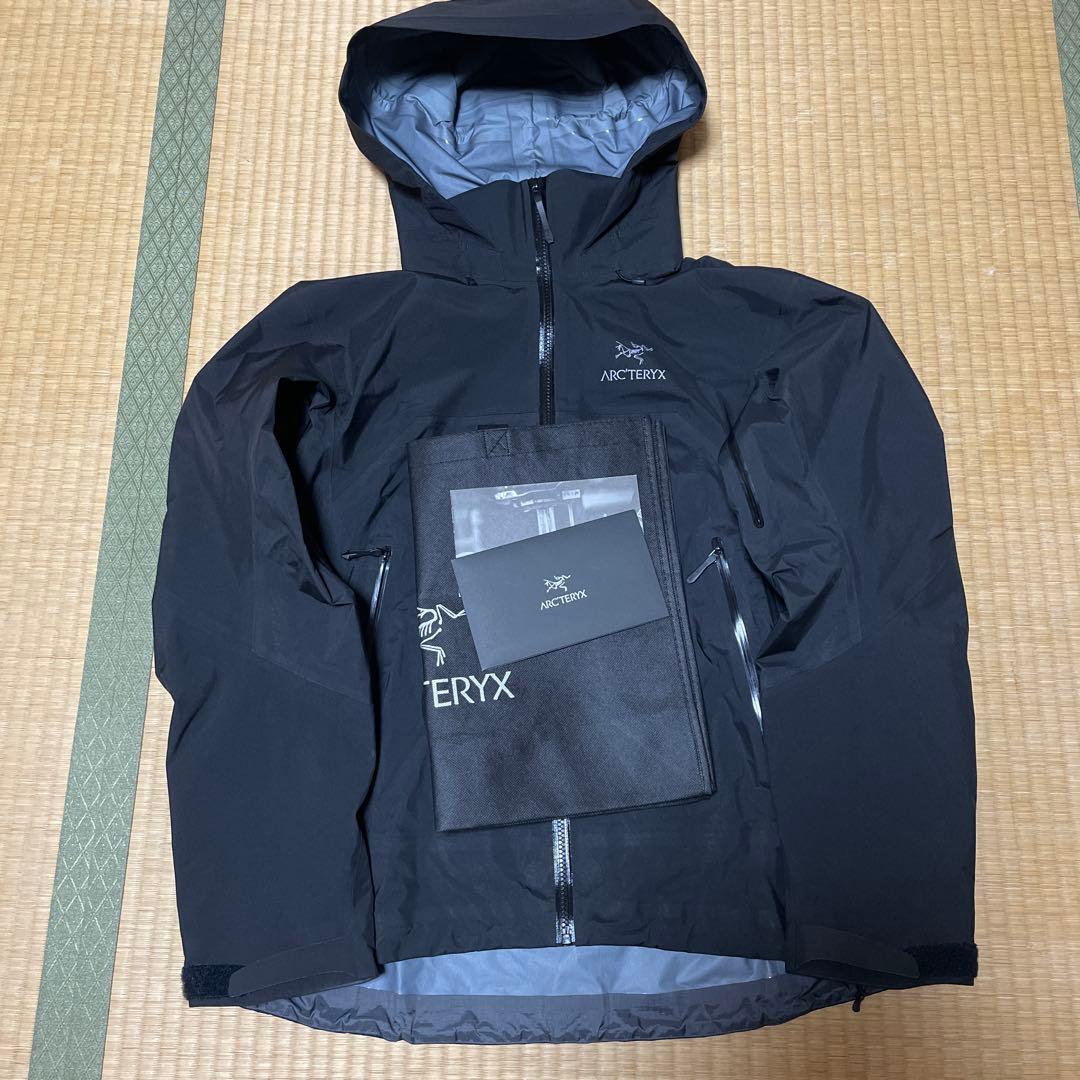 新品同様 ARC'TERYX ベータ beta ar black