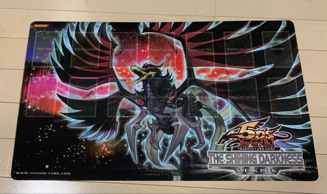 即購入可！遊戯王 公式 プレイマット ブラックフェザー・ドラゴン TSHD 104252jat_1.jpg