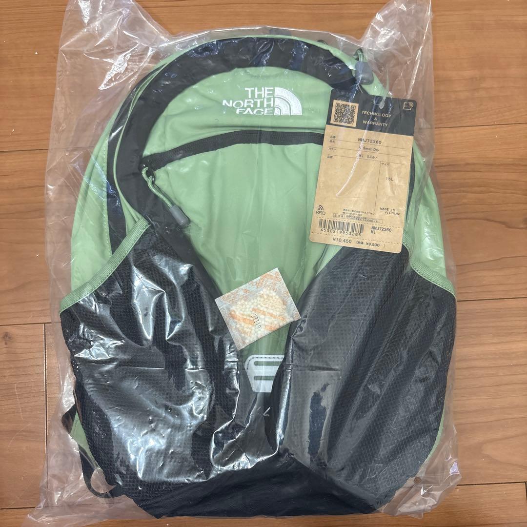 THE NORTH FACE NMJ7360 K Small Day リュック
