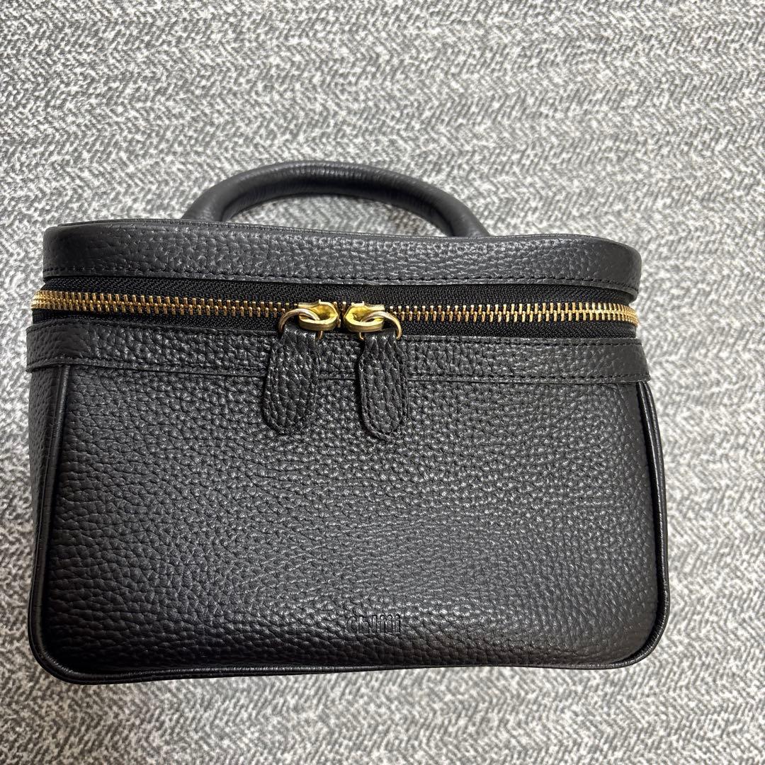 チーバック chiiiibagバニティ　ブラック