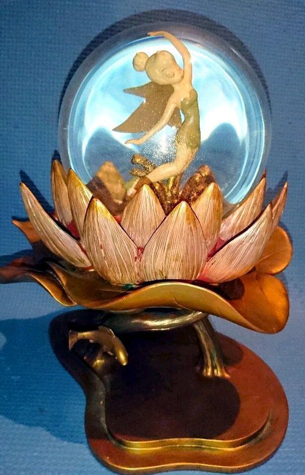 希少　ディズニー　ティンカーベル 大型スノーグローブ　ピーターパン