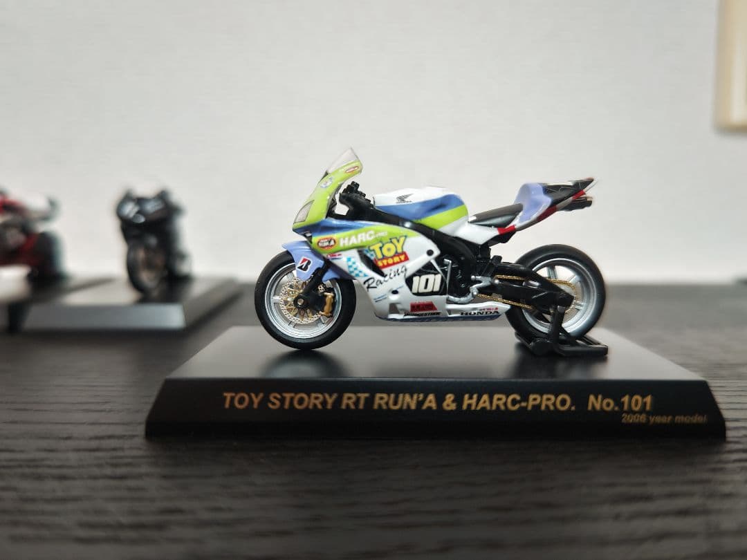 鈴鹿8耐ロードレースマシンシリーズ 京商1/32 8台セット - メルカリ