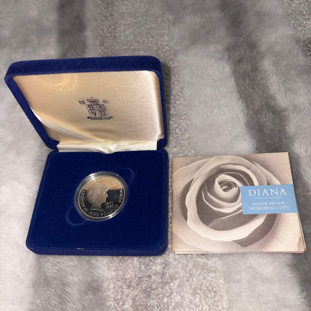 ダイアナ妃 記念硬貨 純銀5ポンド - メルカリ