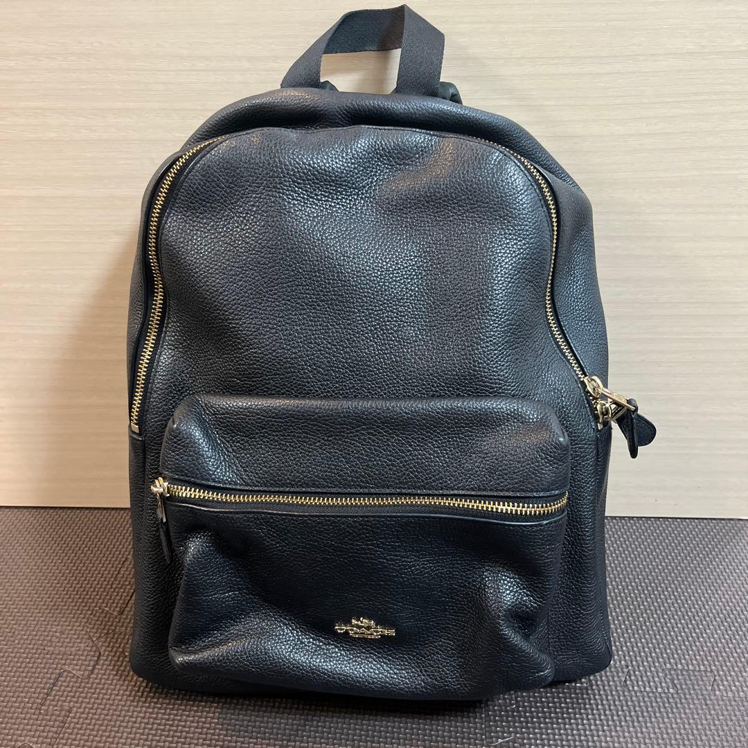 COACH 黒いレザーリュック