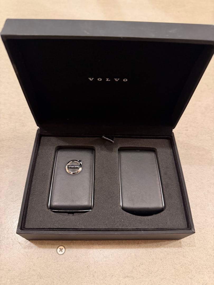 ボルボ　純正　キーフォブシェル　レザー