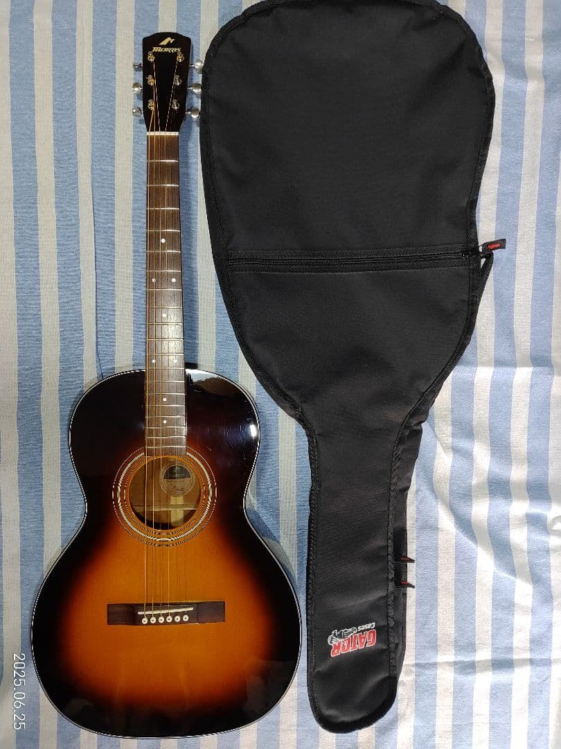 Morrisの12フレットジョイントのNYスタイルギターMY-601tsです。